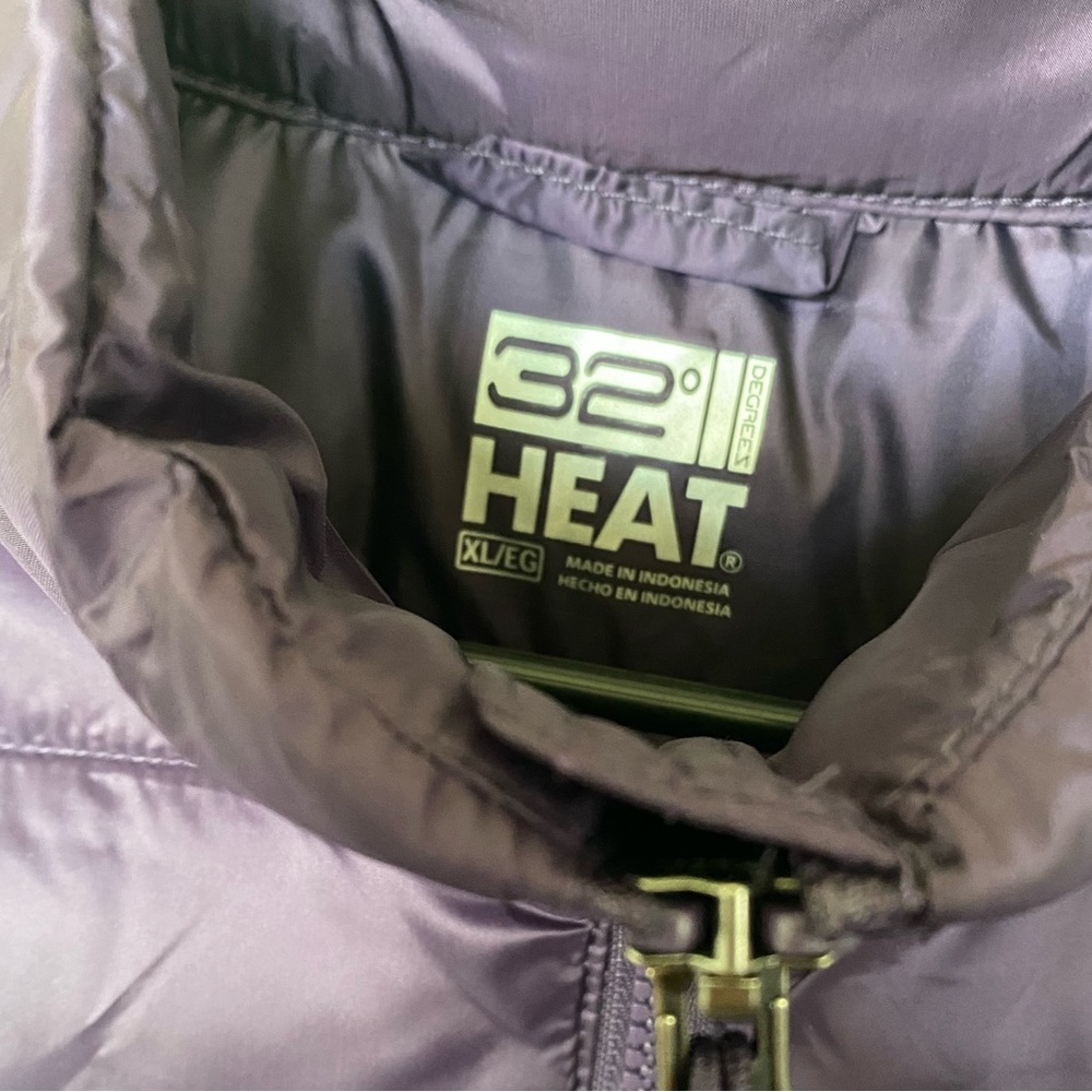 32 Degrees Purple Puffer Vest - Picture 3 of 4